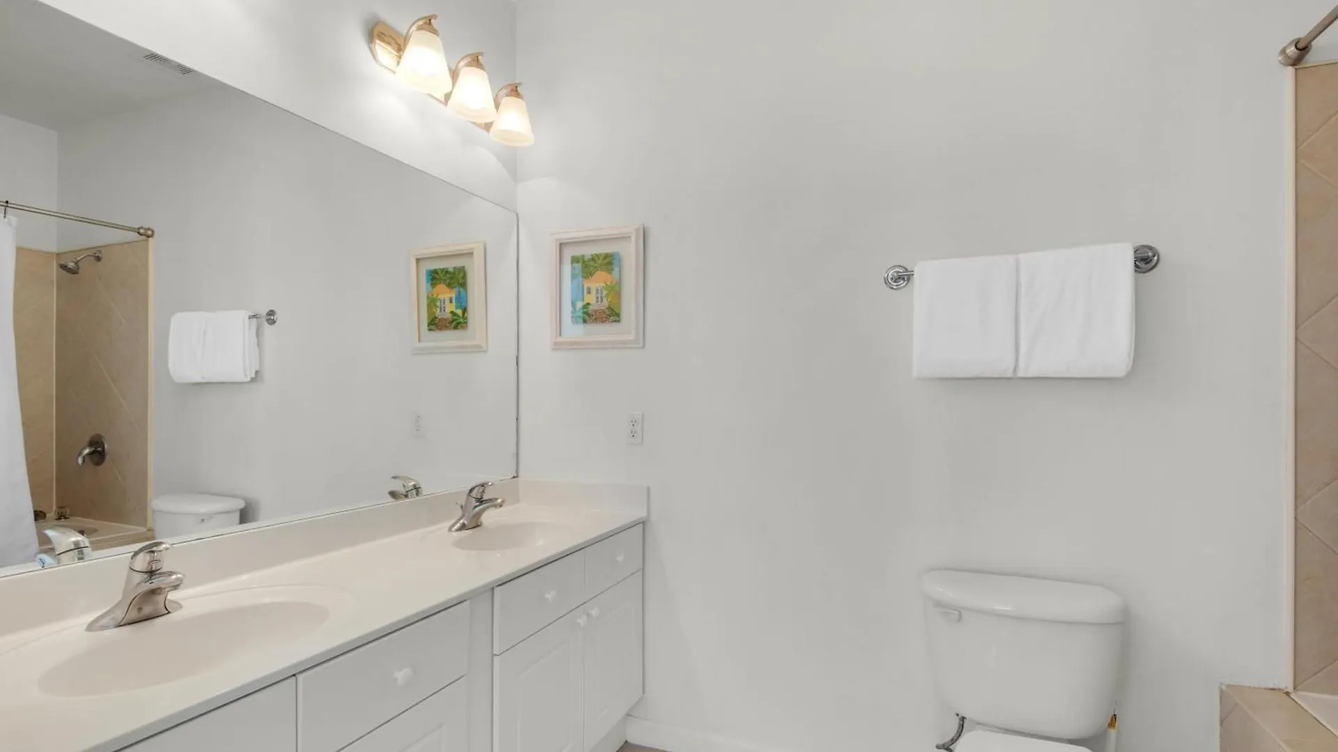 بيت للعطل Emerald Waters 305 دستين